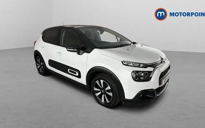 Used Citroën C3 PureTech 110 HP (80 kW) 2024 Hatchback