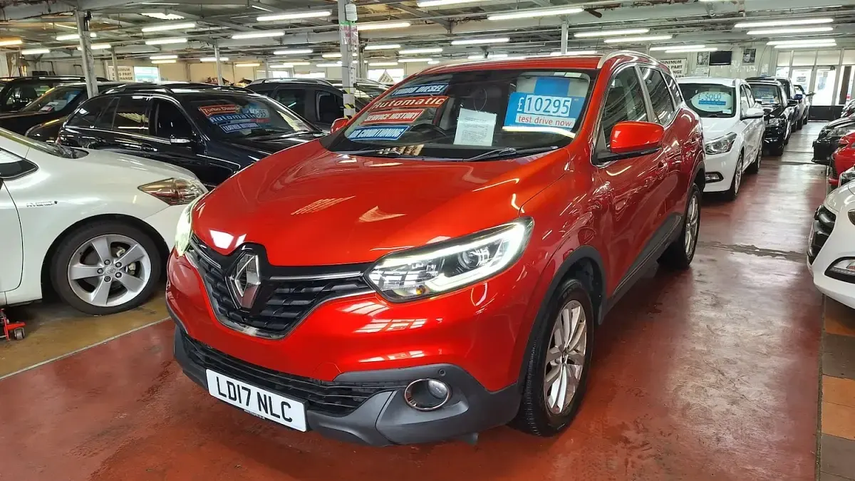 Usado Renault Kadjar Dynamique 110 HP (80 kW) 2017 Vermelho SUV