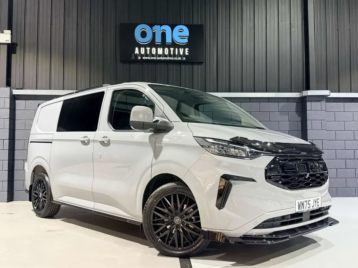 Used Ford Transit Custom Limited 136 HP (100 kW) 2025 Grey Van