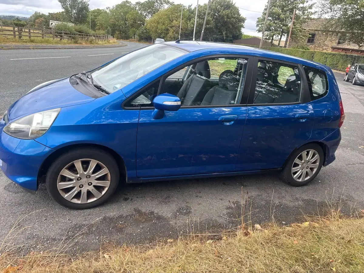 Used Honda Jazz SE 82 HP (60 kW) 2007 Blue Hatchback
