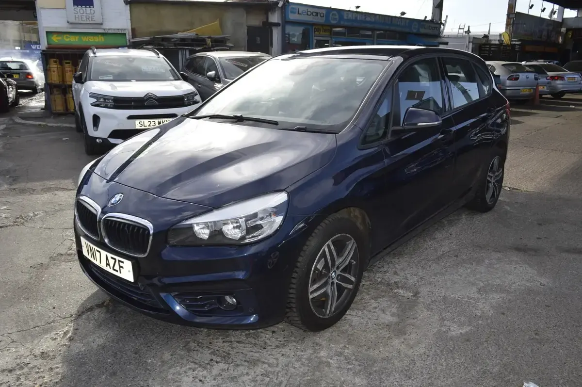 Used BMW 220 Sport Line 2017 Blue Hatchback