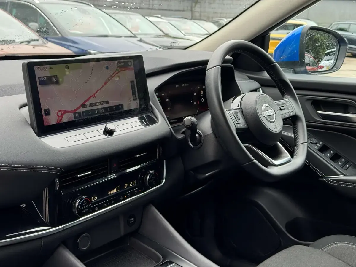Used Nissan Qashqai N-Connecta 2023 Blue SUV