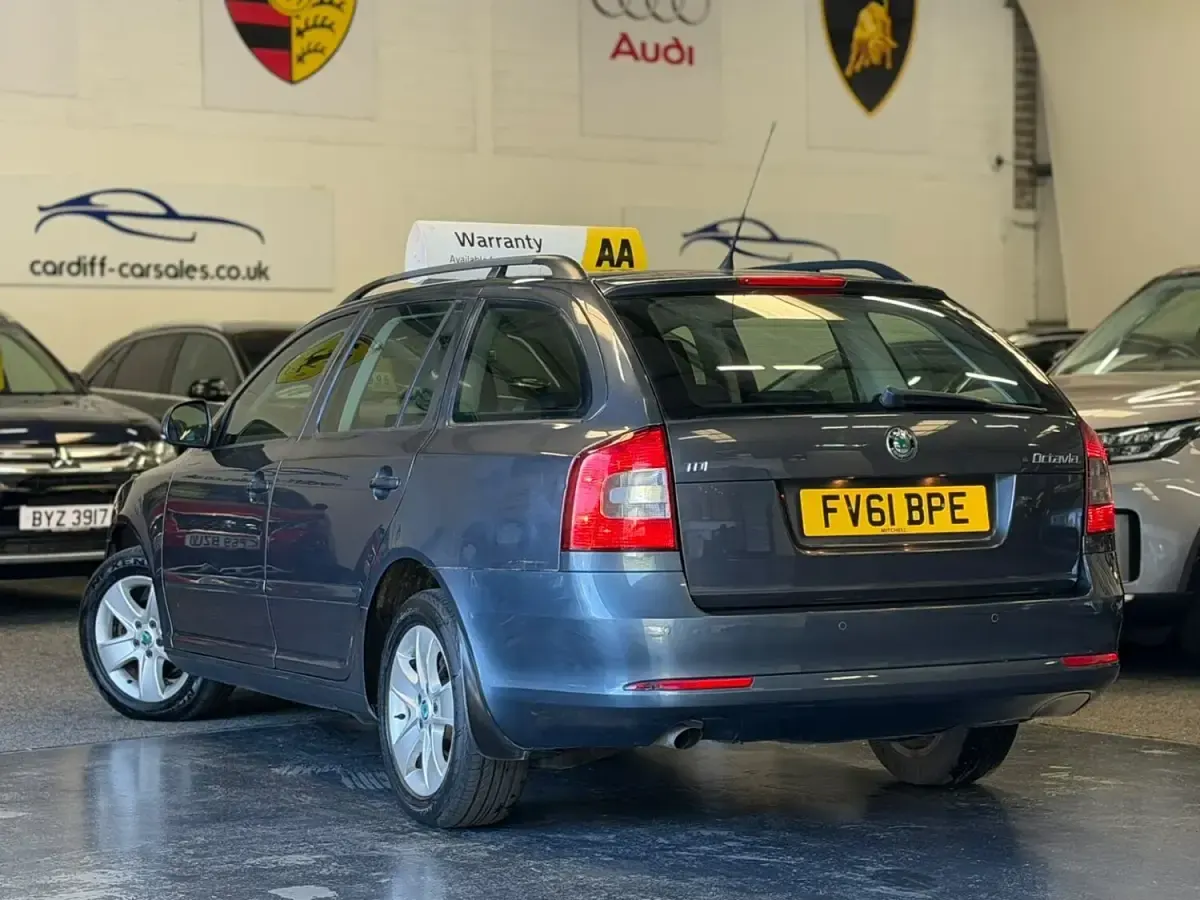 Used Skoda Octavia Elegance 2011 Grey Estate