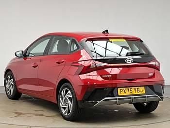 Used Hyundai i20 Advanced 100 HP (73 kW) 2025 Red Hatchback