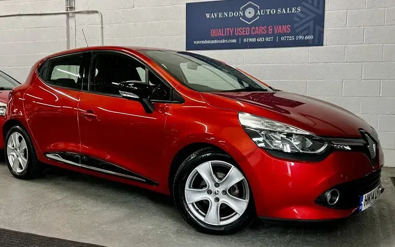 Used Renault Clio Dynamique 90 HP (66 kW) 2015 Hatchback
