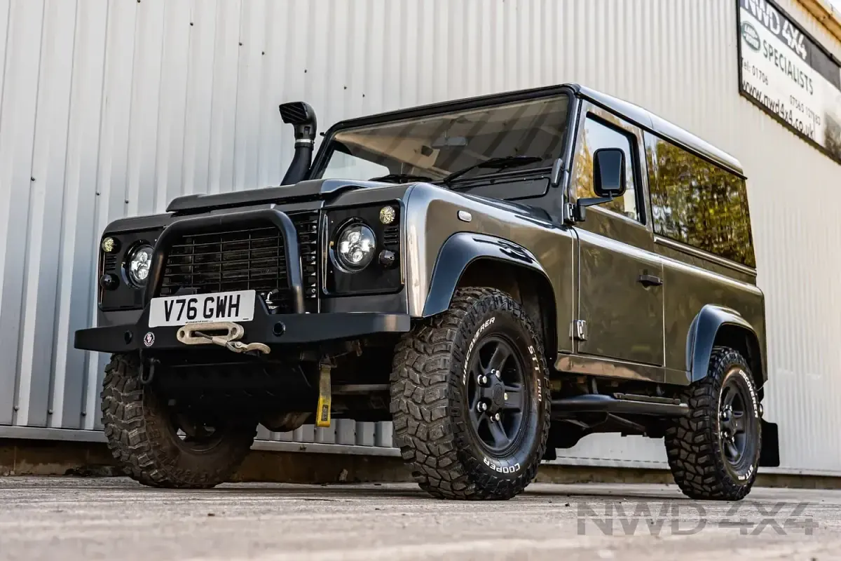 Used Land Rover Defender 2000 Grey Estate