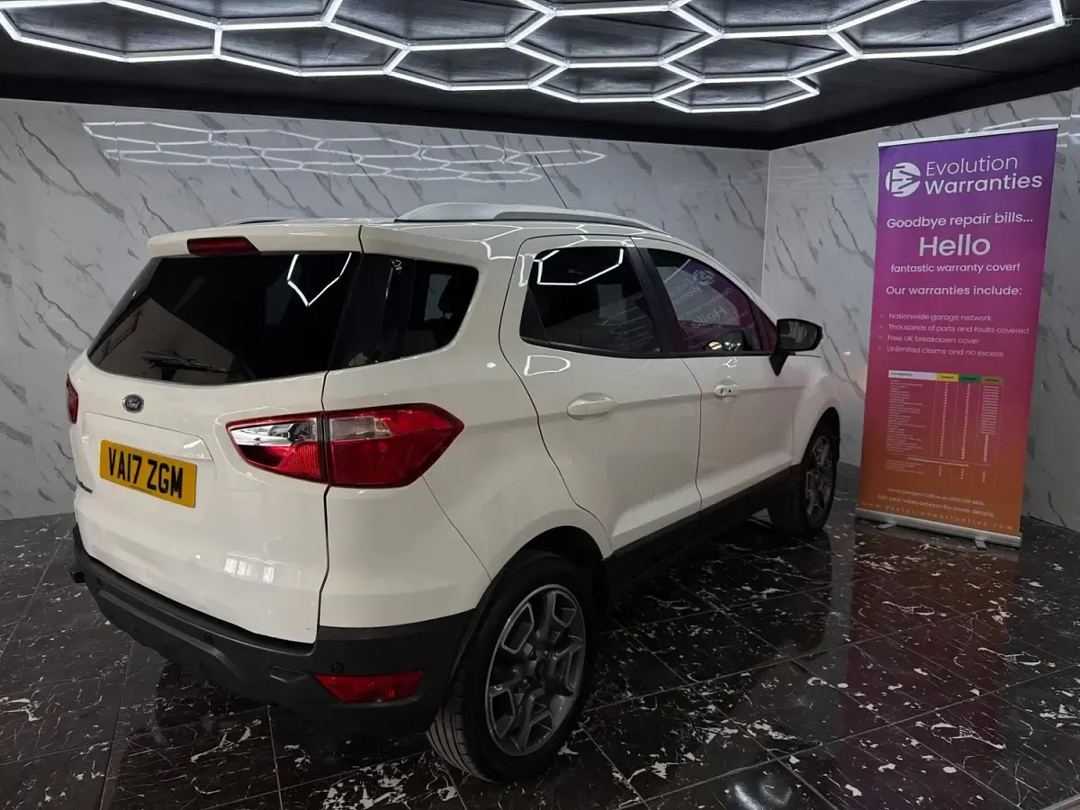 Used Ford T Titanium 125 HP (91 kW) 2017 White SUV
