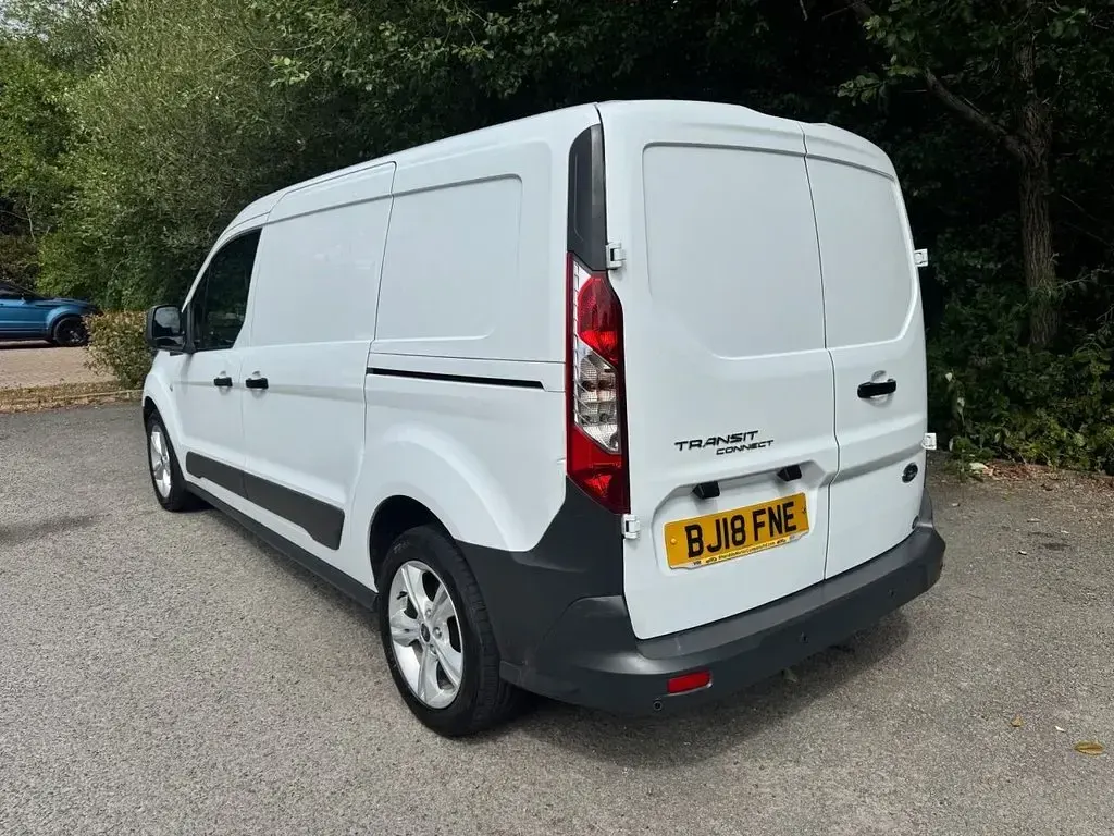 Used Ford Transit Connect 99 HP (72 kW) 2018 White MPV