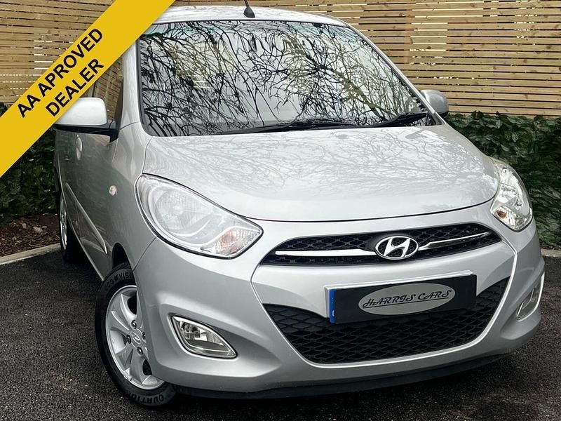 Used Hyundai i10 Active 86 HP (63 kW) 2011 Silver Hatchback