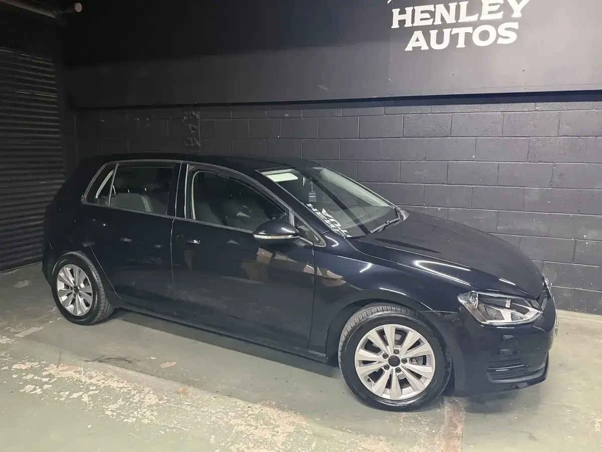 Used VW Golf VII SE 105 HP (77 kW) 2014 Black Hatchback