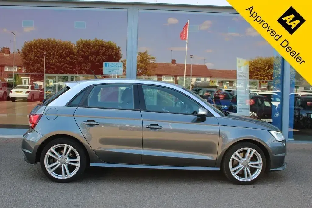 Used Audi A1 227 HP (166 kW) 2015 Grey Hatchback
