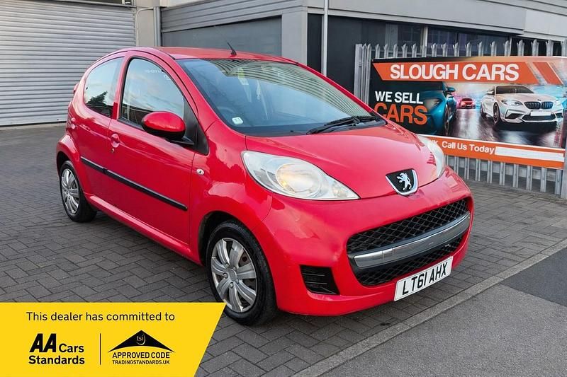 Red Used 2011 Peugeot 107 Hatchback | £1,195 (Fair price) - Image 1/4
