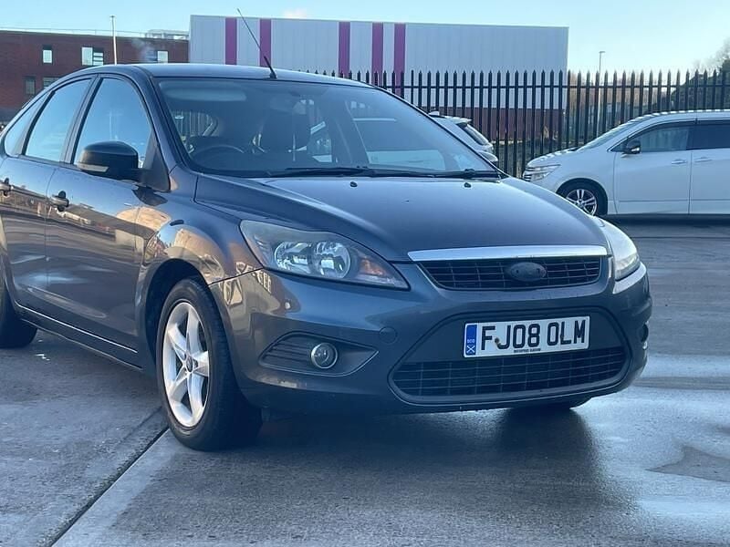 Grey Used 2009 Ford Focus Zetec Hatchback | £995 (Good price) - Image 1/4