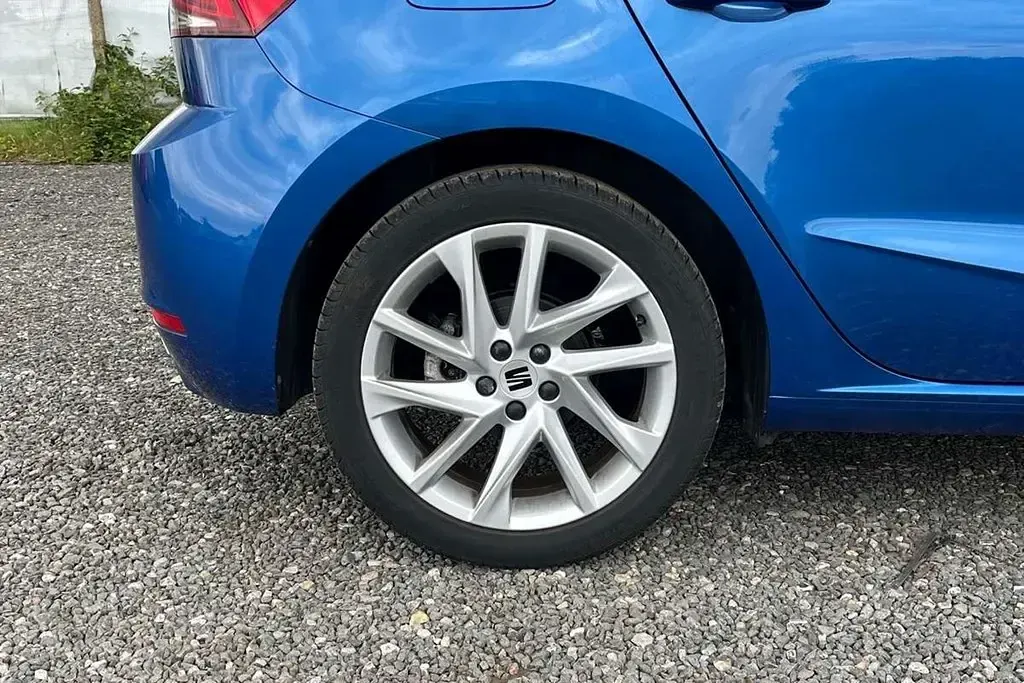 Begagnad Seat Ibiza FR 113 HK (83 kW) 2024 Blå Halvkombi