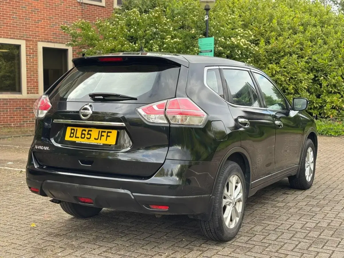Usado Nissan X-Trail Visia 130 CV (95 kW) 2016 Negro SUV