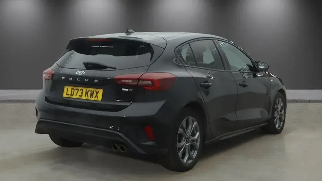 Used Ford Focus ST-Line 125 HP (91 kW) 2023 Black Hatchback