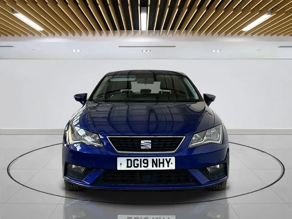 Second-hand Seat Leon SE Dynamic 130 CP (95 kW) 2019 Albastru Hatchback