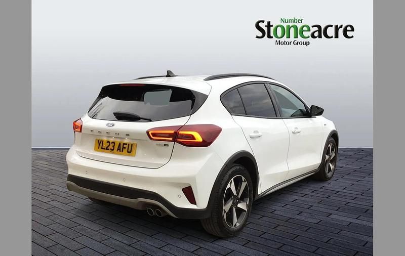 Used Ford Focus Active 155 HP (114 kW) 2023 White Hatchback