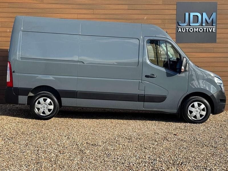 Used Nissan Interstar Acenta 2023 Grey Van