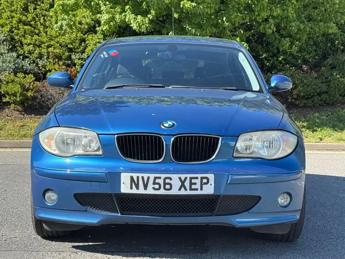 Usado BMW 116 2006 Azul Utilitario