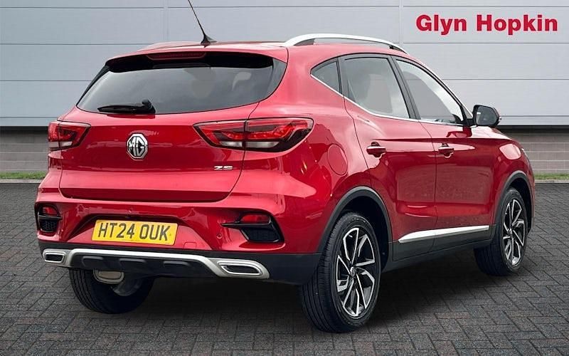 Used MG ZS Exclusive 106 HP (77 kW) 2024 Red SUV