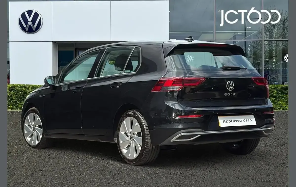 Used VW Golf VIII Style 150 HP (110 kW) 2024 Black Hatchback