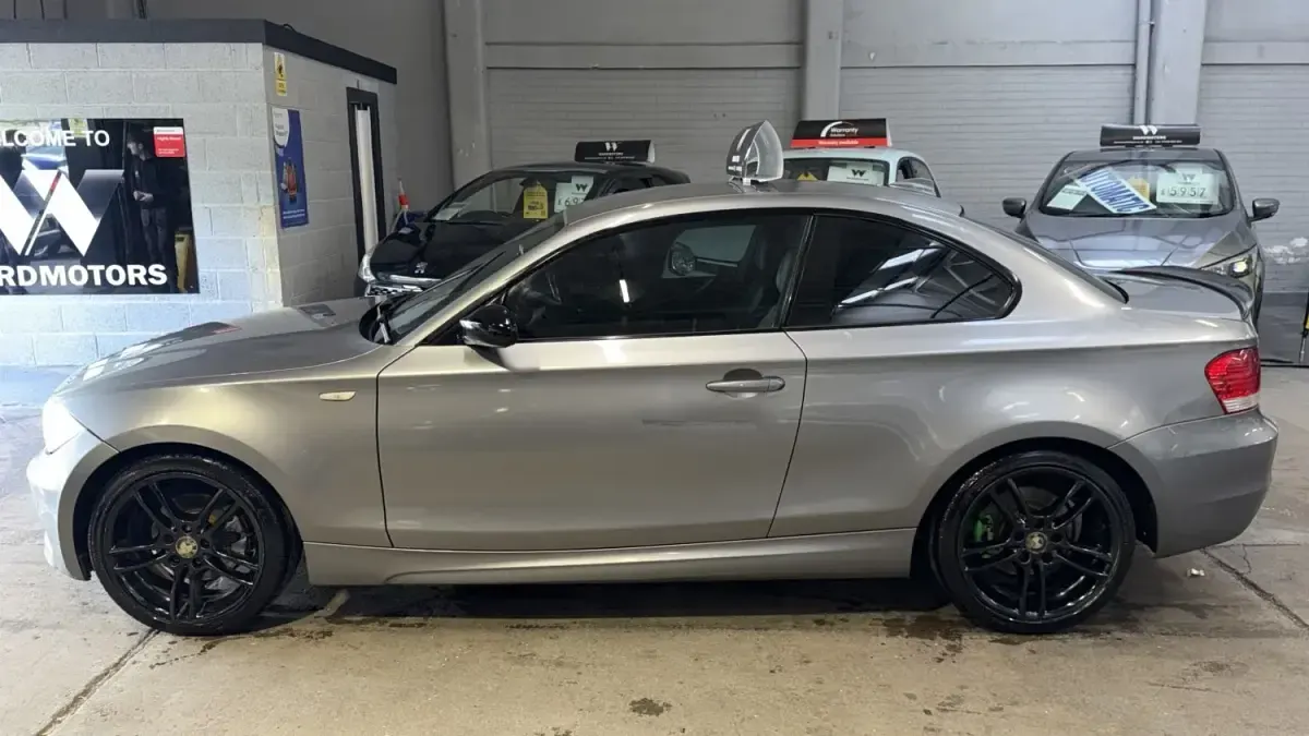 Begagnad BMW 120 Coupé M Sport 2009 Grå Sportkupé