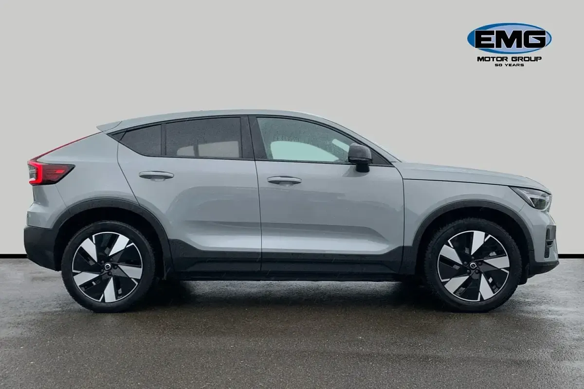 Usado Volvo EC40 Core 175 kW (238 HP) 2024 Cinzento SUV