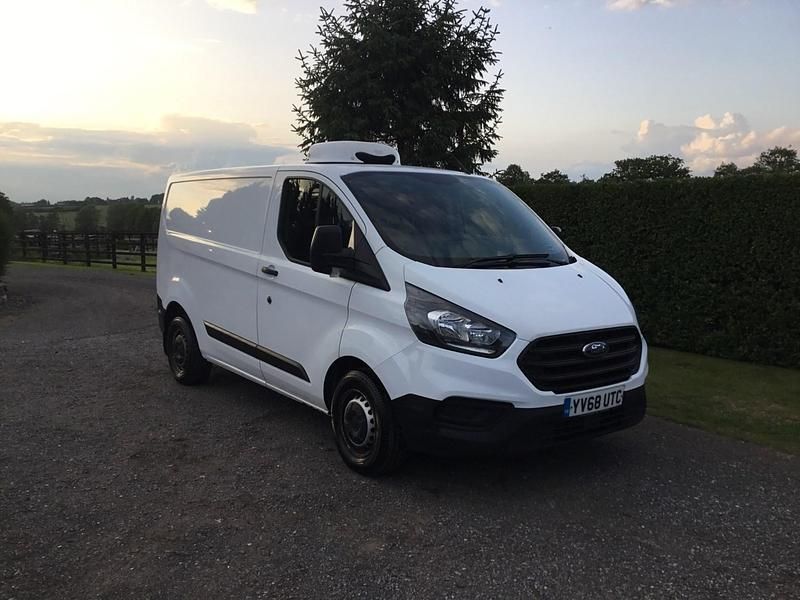 Used Ford Transit Custom 105 HP (77 kW) 2019 White Van