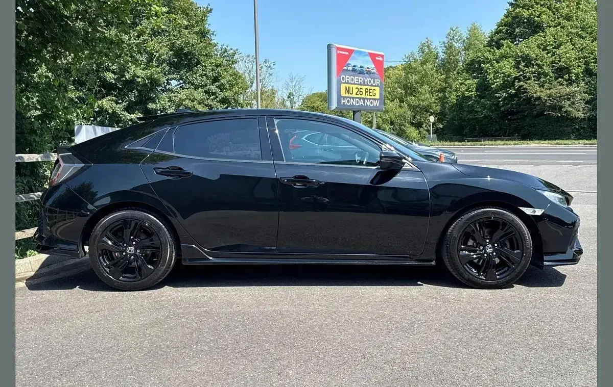Used Honda Civic Sport 182 HP (133 kW) 2018 Crystal black Hatchback