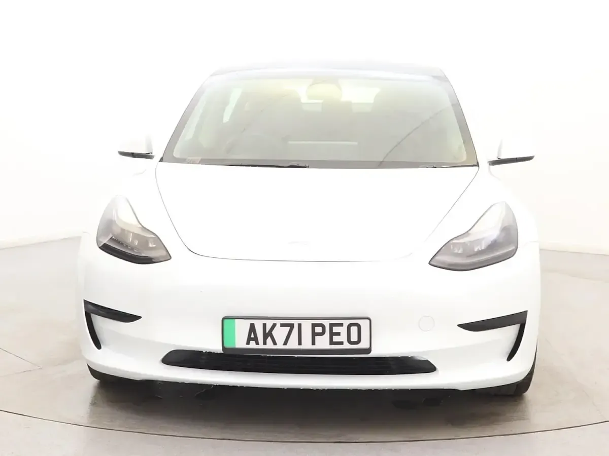 Used Tesla Model 3 Standard Range 208 kW (283 HP) 2021 White Sedan