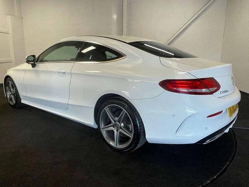 Used Mercedes C220 AMG line 170 HP (125 kW) 2018 White Coupe