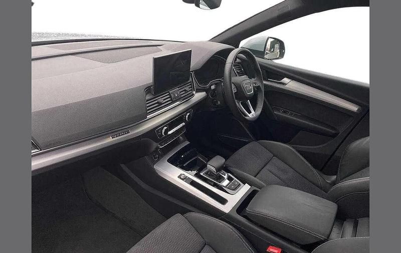 Used Audi Q5 Sportback S-Line 200 HP (147 kW) 2023 Silver SUV