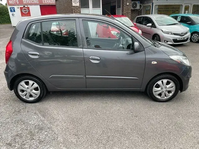 Used Hyundai i10 Active 2013 Grey Hatchback