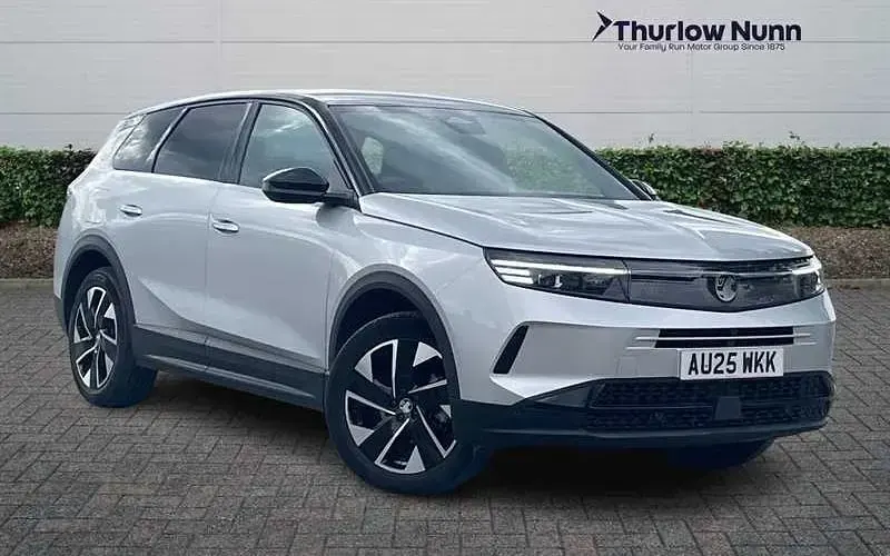 Used Vauxhall Grandland X S 136 HP (100 kW) 2025 SUV