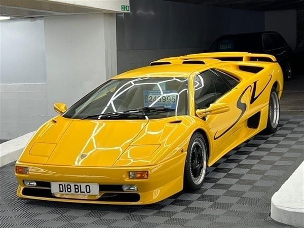 Yellow Used 1996 Lamborghini Diablo Coupe | £249,989 - Image 1/1