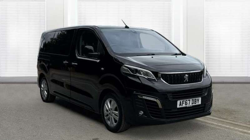 Special solid black Used 2017 Peugeot Traveller Allure MPV | £23,000 (Fair price) - Image 1/4
