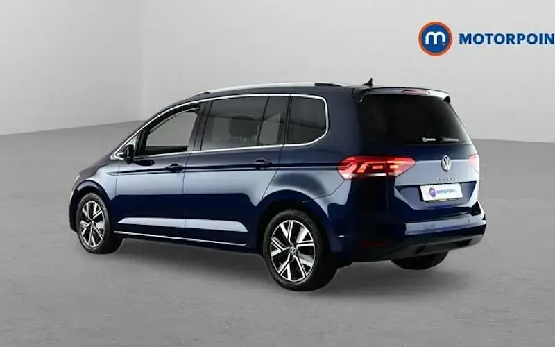 Used VW Touran SEL 150 HP (110 kW) 2025 MPV
