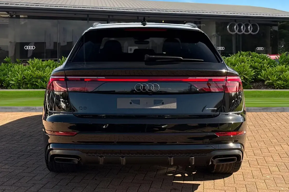 New Audi Q8 Black Edition 340 HP (250 kW) 2026 Black SUV