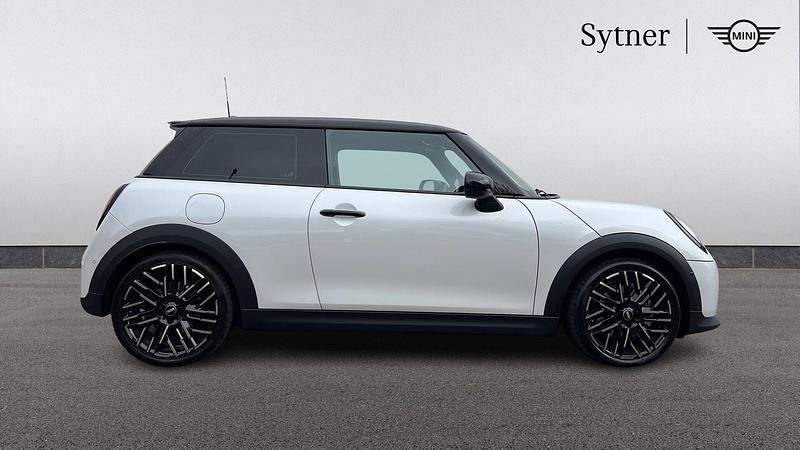 Used Mini Cooper S Hatch 201 HP (147 kW) 2024 White Hatchback