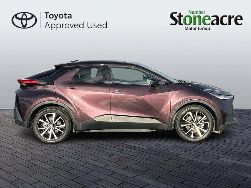 Used Toyota C-HR Design 220 HP (161 kW) 2024 Mauve/purple SUV
