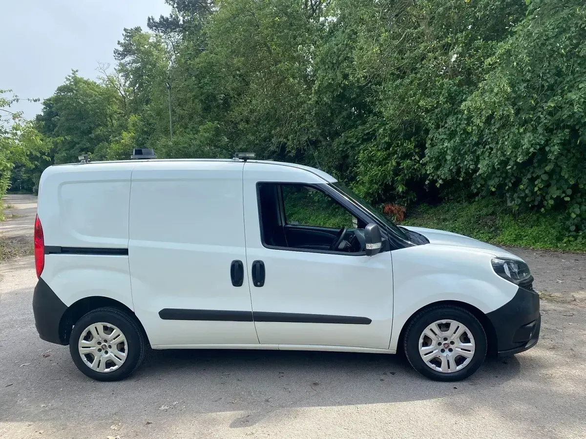 Used Fiat Doblò 95 HP (69 kW) 2018 White MPV