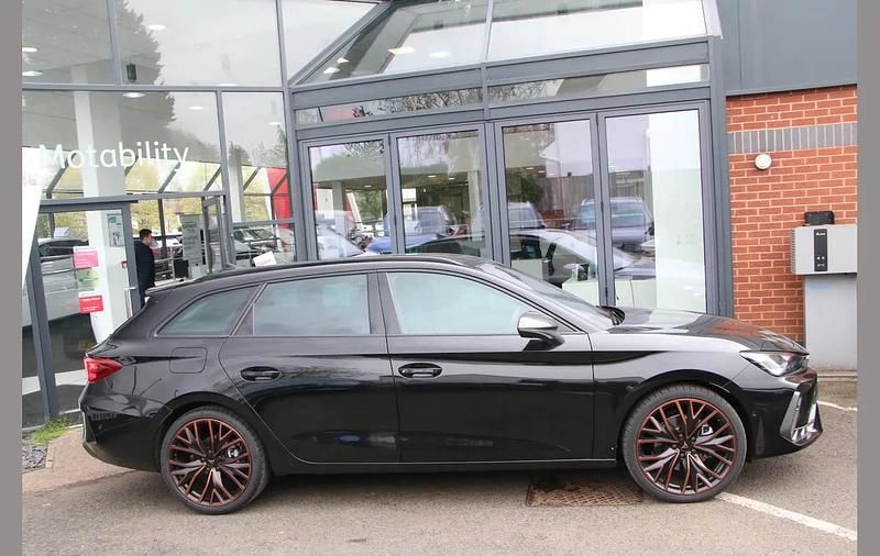 New Cupra Leon 147 HP (108 kW) 2026 Black Estate