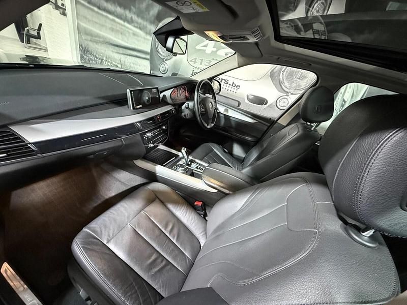 Begagnad BMW X5 Comfort Edition 2015 Grå SUV