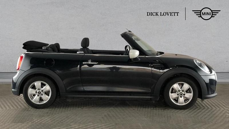 Used Mini Cooper Classic 136 HP (100 kW) 2022 Black Hatchback