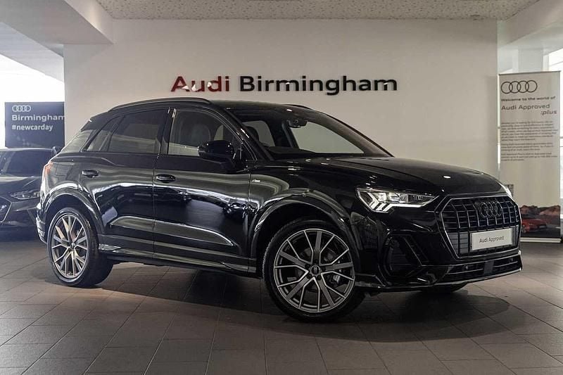 Mythos black Used 2025 Audi Q3 Black Edition SUV | £39,461 (Expensive) - Image 1/4