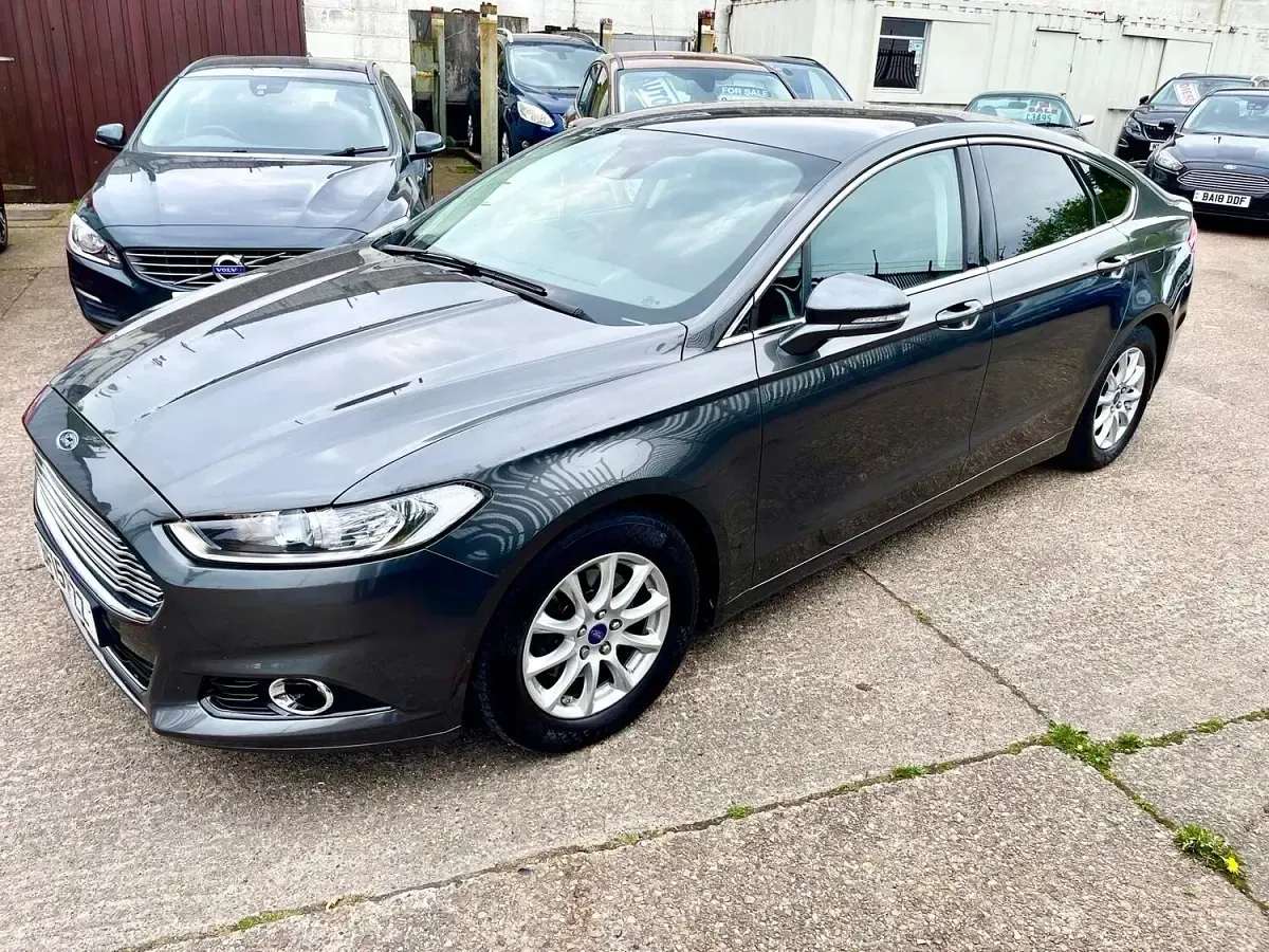 Used Ford Mondeo Titanium 150 HP (110 kW) 2015 Grey Hatchback