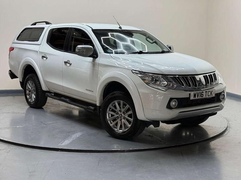 White Used 2016 Mitsubishi L200 Warrior Pickup | £8,495 (Fair price) - Image 1/4