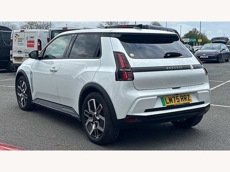 Usado Renault R5 Komfort 110 kW (150 HP) 2025 Branco Citadino