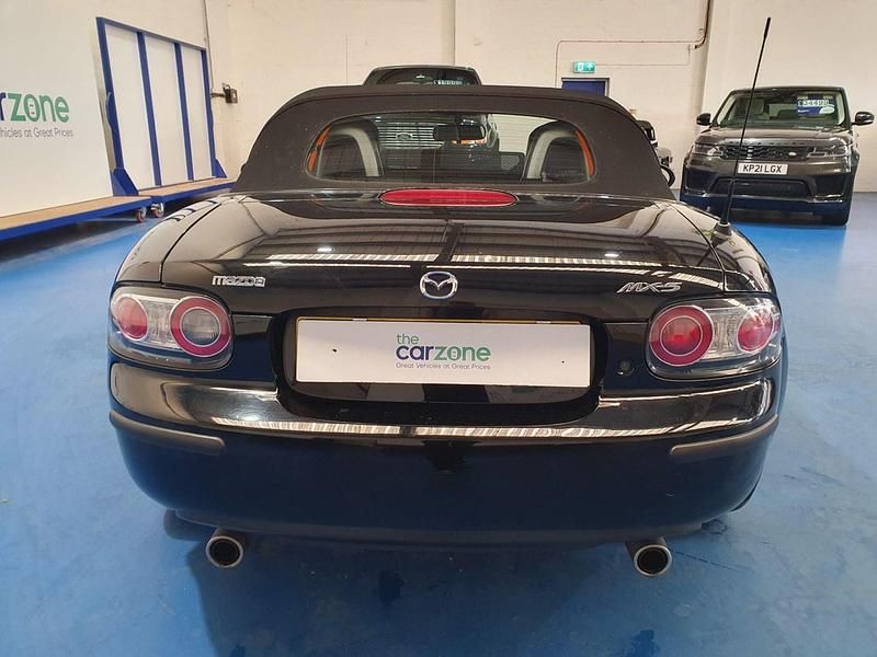 Used Mazda MX5 Inclusive 160 HP (117 kW) 2007 Black Cabriolet